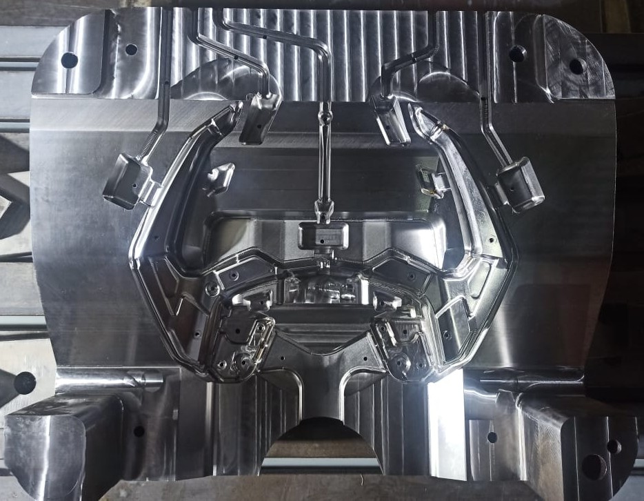 Core & Cavity Image 2